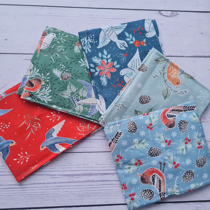 Christmas Birds cotton fat quarter bundle of 5 quilting fabrics