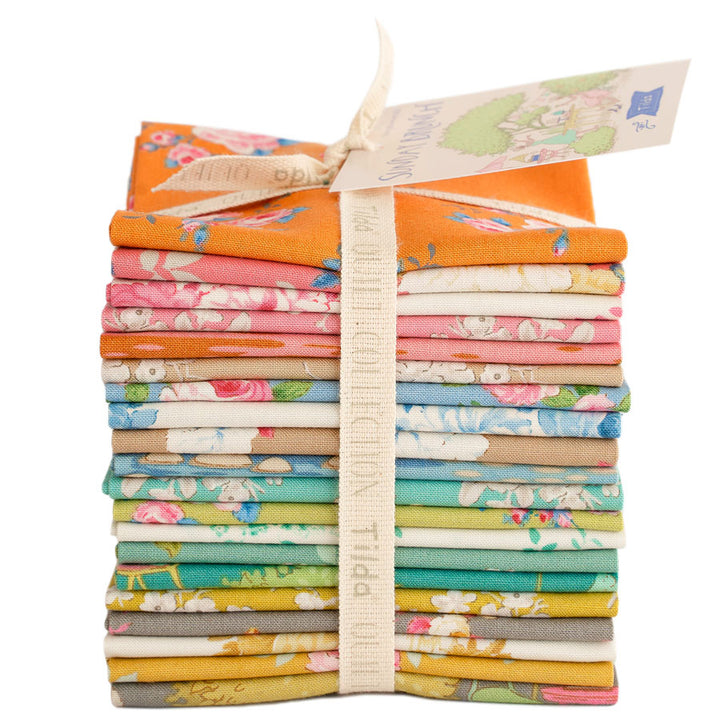 Tilda Sunday Brunch fat eighth bundle of 20 fabrics by Tilda. Floral quilting fabrics.