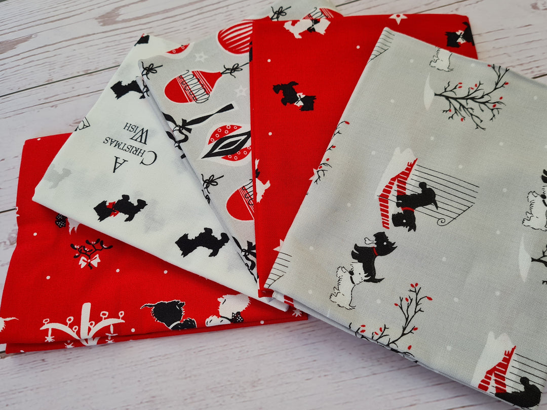 Scottie dog V&A Christmas fat quarter bundle of 5 quilting cotton Fabrics.