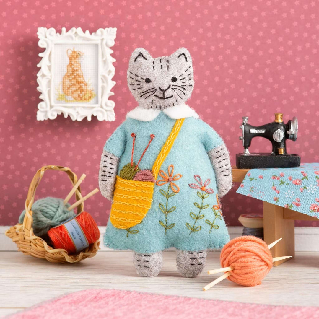 Adorable DIY Animal character felt craft kit, Corinne Lapierre. Made in UK.