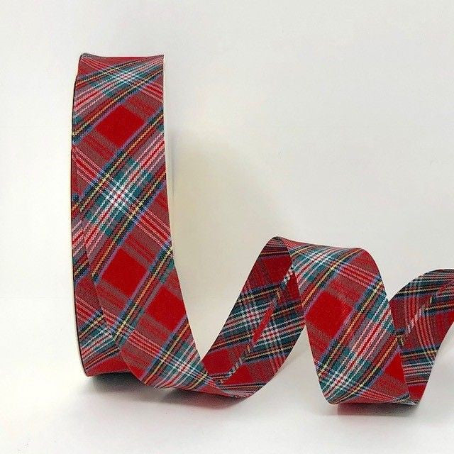 Red/White/Green Tartan Bias Binding x 1m. Double fold 30mm wide